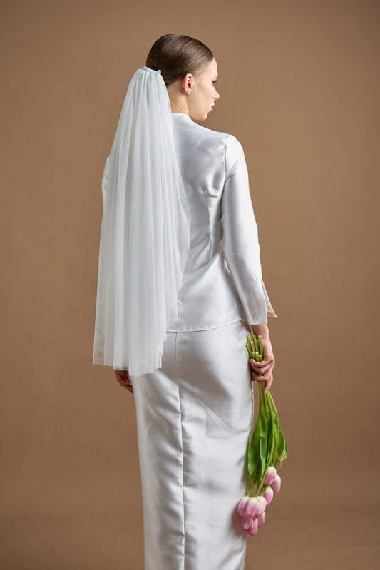 GATHERED SHORT VEIL
