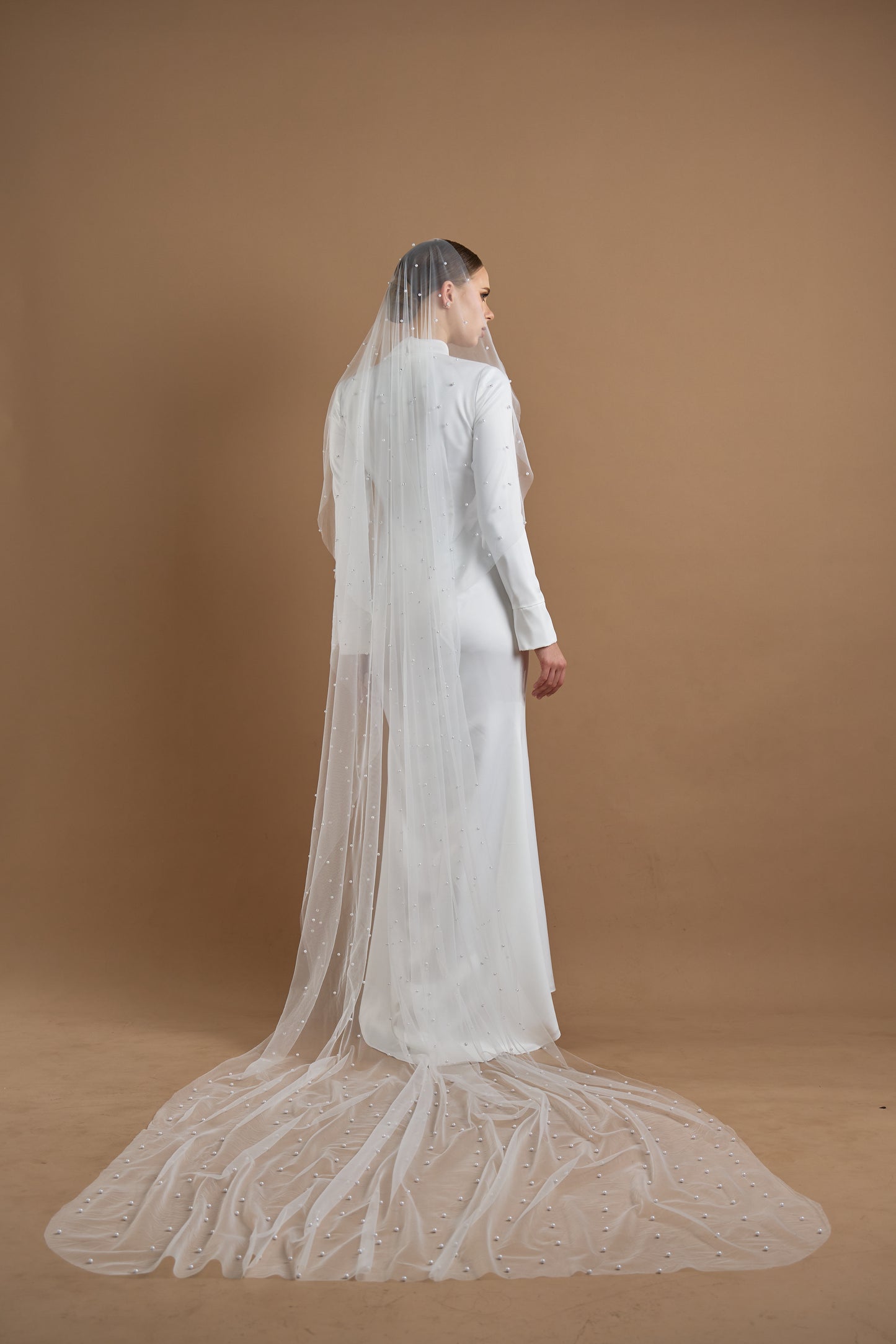 LONG VEIL WITH PEARL EMBELLISH