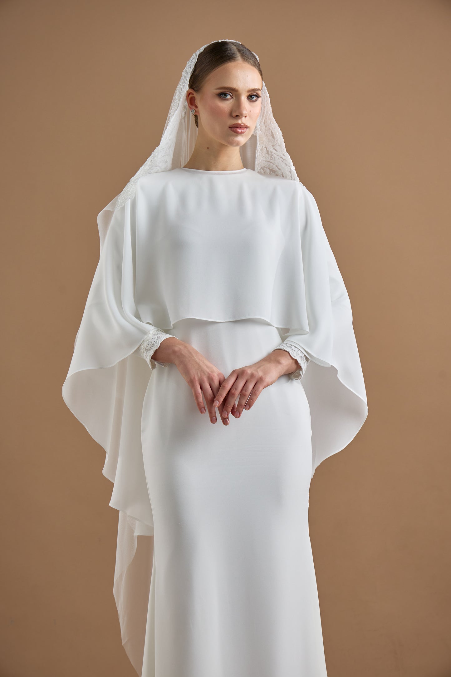 LACES LONG VEIL